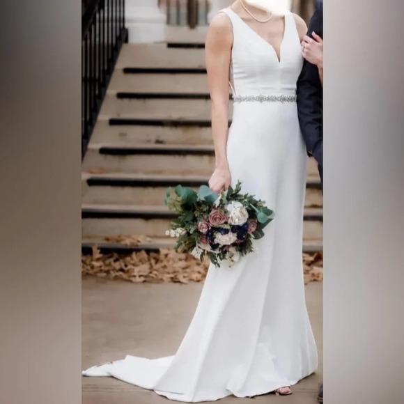 Lulu's Long-Lasting Love Ivory Lace V-Neck Mermaid Dress Size Small # 0344 - Picture 6 of 9